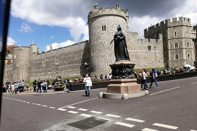 Luxury Private Vehicle Day Hire from & to London via Stonehenge & Windsor Castle - Pricing and Overall Value