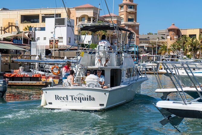 Luxury Private Yacht Charter in Cabo San Lucas Mexico - Key Points
