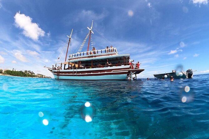Luxury snorkel trip on a spacious wooden schooner and local lunch - FAQ