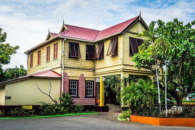 Luxury Suburban Private Airport Transfer with Chauffeur - Authentic Feedback and Expectations  