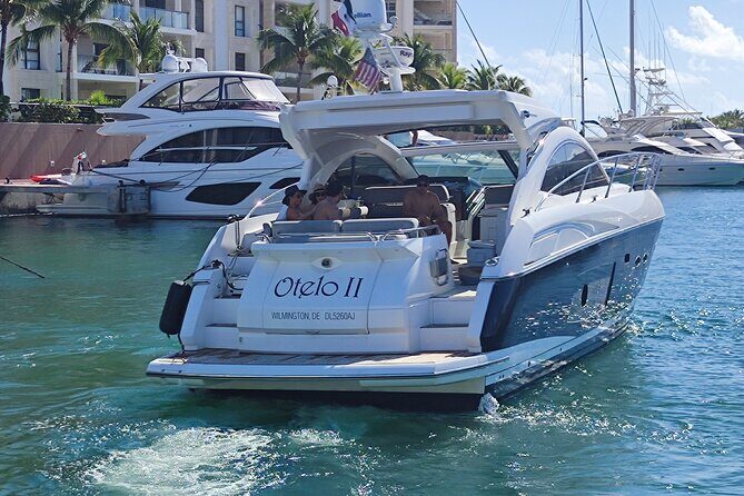 Luxury Sunseeker 50 - 6 hs Cancun - Isla Mujeres (MagicSea-SS) - The Crew and Service: Notable for Its Personal Touch