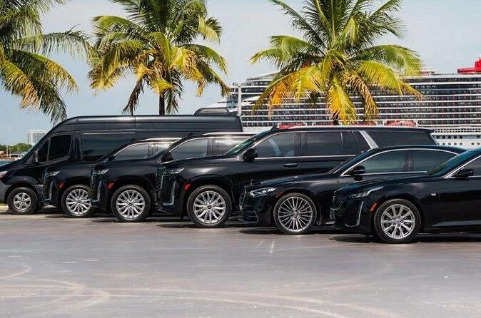 Luxury Suv , Chevy and Suburban Transport in Bahamas. - Who Is This Service Best For?
