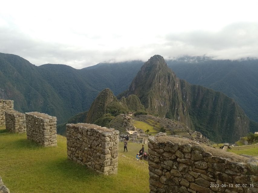 Luxury Tour to Machu Picchu by First Class Train - Pickup and Dropoff