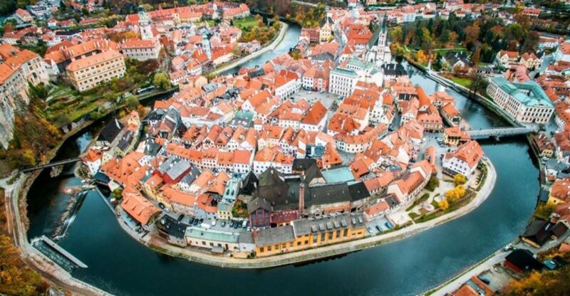 Luxury Transfer From Prague to ČEsky Krumlov - Important Information