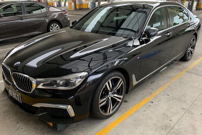 Luxury Vehicle Brisbane Airport to Brisbane Hotel Transfer - FAQs