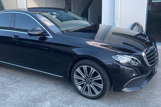 Luxury Vehicle Transfer Brisbane Airport to Gold Coast Hotels - Duration and Flexibility