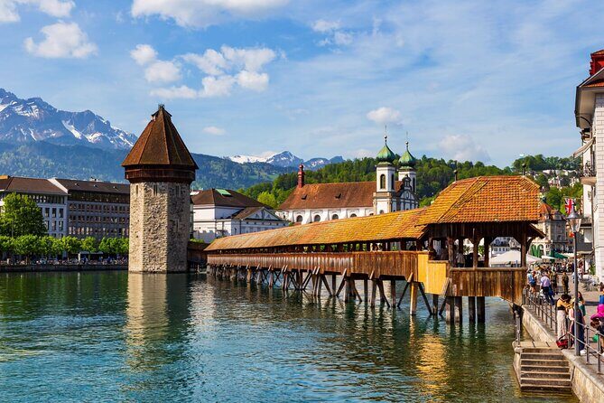 Luzern Elegance: Private City Walk and Panoramic Lake Cruise - Key Points