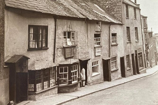 Lyme Regis Town Walking Tours - Experiential Highlights