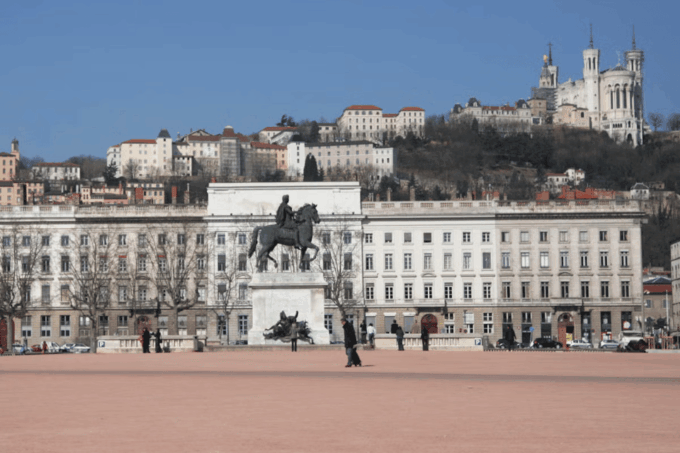Lyon: Guided Tour of Lyon - Sum Up