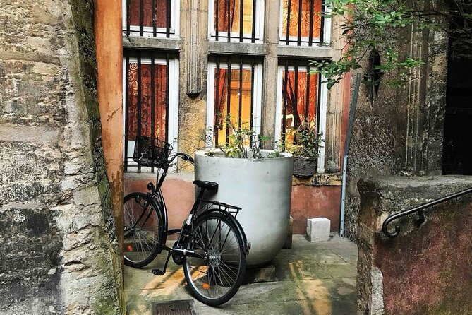 Lyon Highlights & Secrets Walking Guided Tour (Small Group) Including Funicular - Secrets