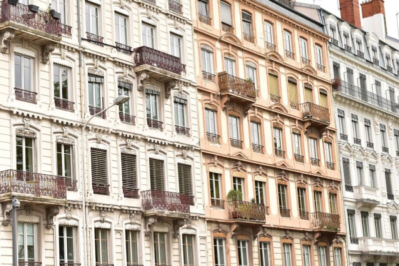 Lyon: Private Historic Guided Walking Tour - Itinerary Details