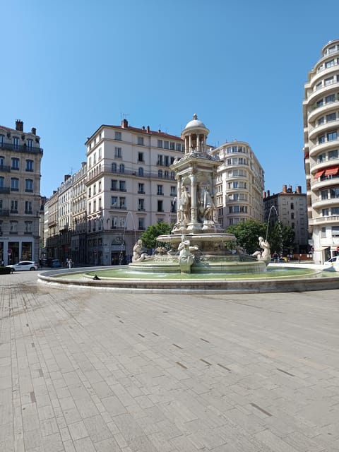 Lyon: Private Walking Tour of the City - Customer Feedback and Ratings