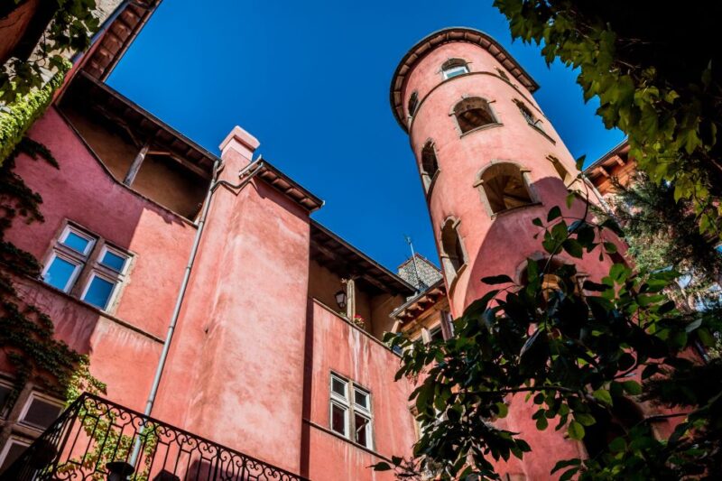 Lyon: Private Walking Tour of UNESCO Old Districts - Itinerary Highlights