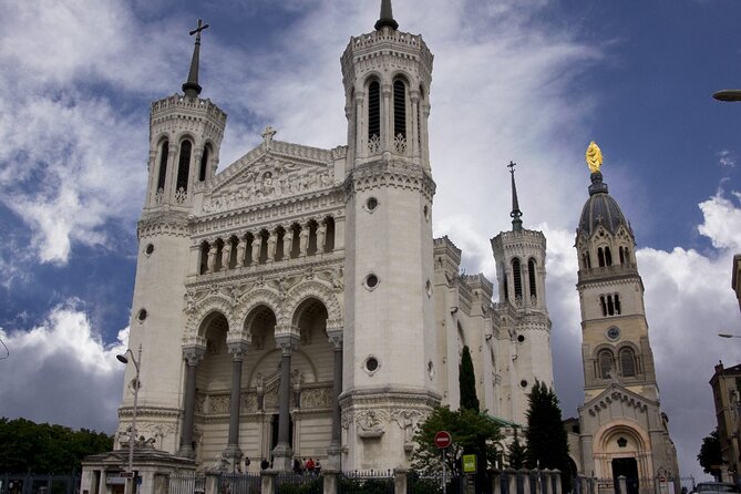 Lyon Self-Guided Audio Tour - Audio Guide Access