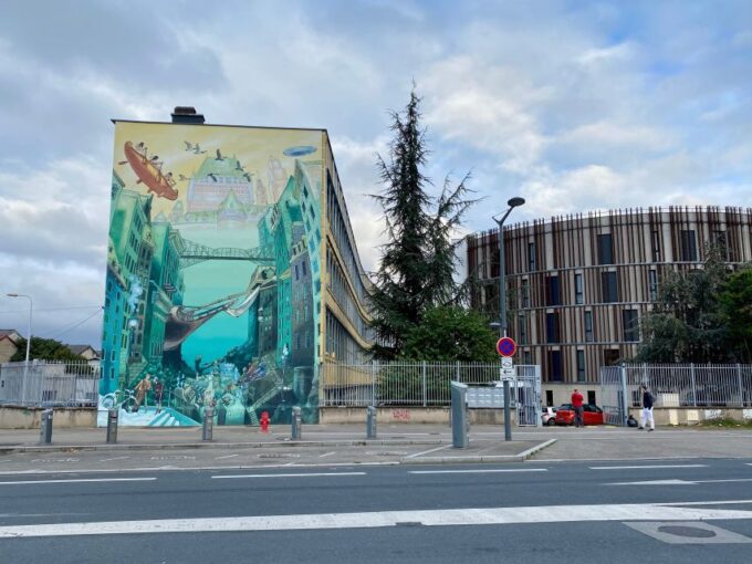 Lyon: Street Art Audio-Guided Walking Tour - Tony Garniers Innovative Housing Project