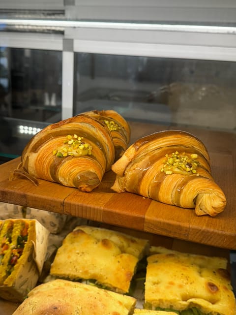Lyon: Ultimate Bakeries, Chocolate and Pastries Food Tour - Personalized Experience With Small Groups