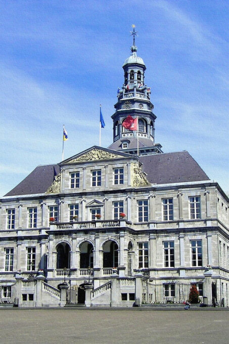 Maastricht: Day Trip From Amsterdam With 3 Country Point - Frequently Asked Questions