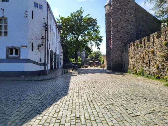 Maastricht Hidden Gems Tour Uncover the Unexpected - Accessibility and Inclusivity