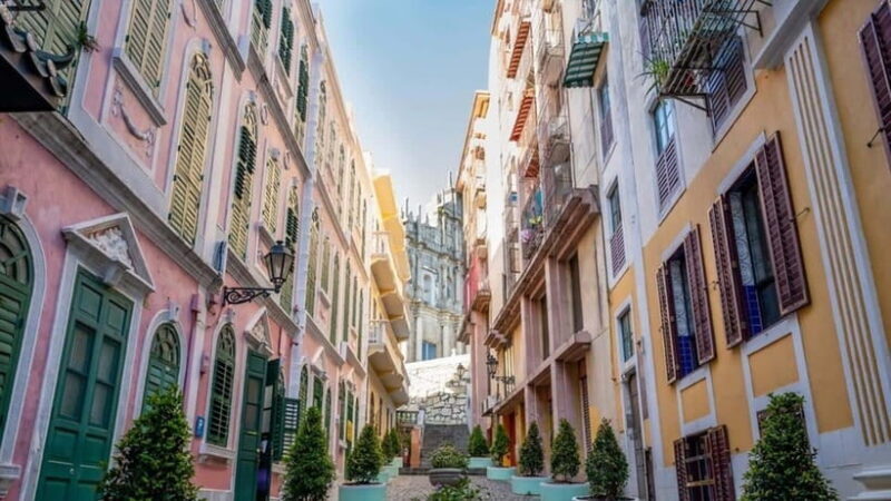 Macau6 Hours Private Chauffeured Tour with Optional Guide - Key Points