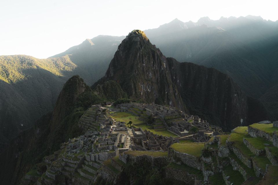 Macchu Picchu Private Tour Guide + Bus Ticket Combo - Transportation Options