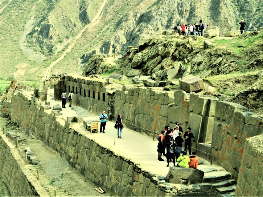 Machu Picchu: Chinchero, Maras, Moray & Machu Picchu 2 Days - Transportation and Accommodation
