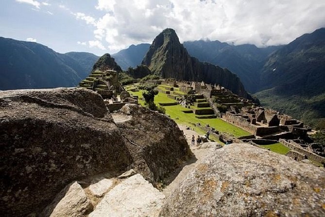 Machu Picchu Luxury Tour - Train Hiram Bingham - Guided Tour Experience