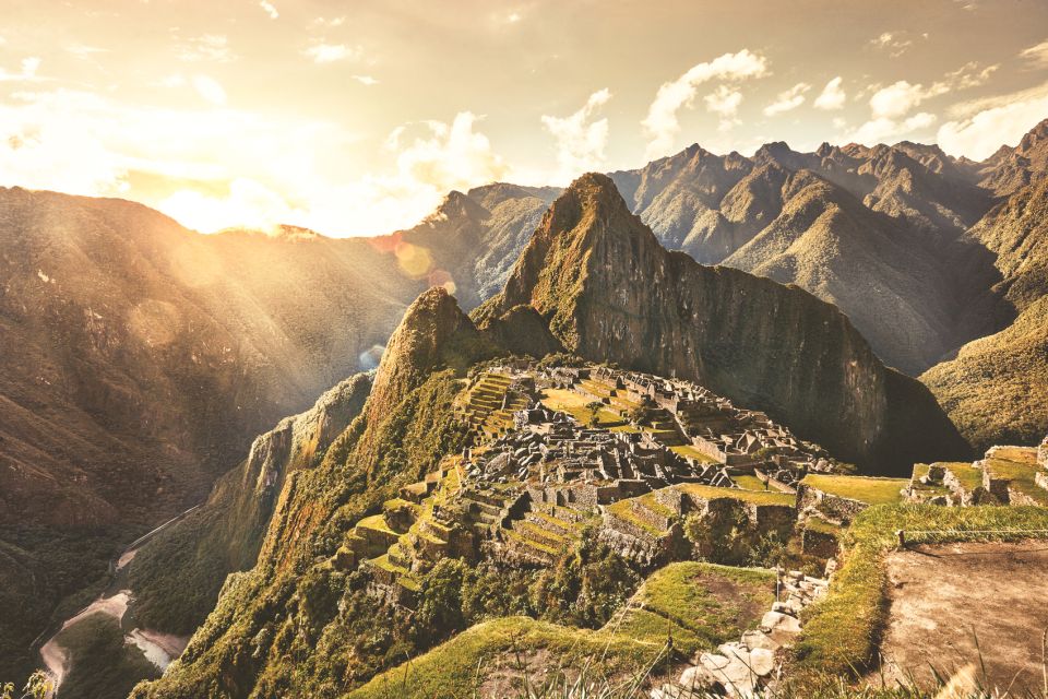 Machu Picchu: Ruins & Machu Picchu Mountain Official Tickets - Key Points