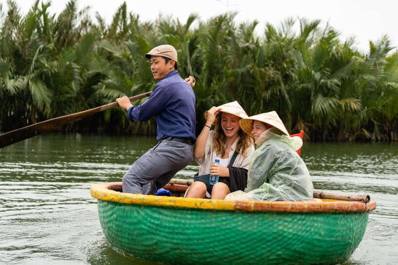 Mad Monkey Hoi An Cooking Class & Bamboo Boats - Morning Tour Option