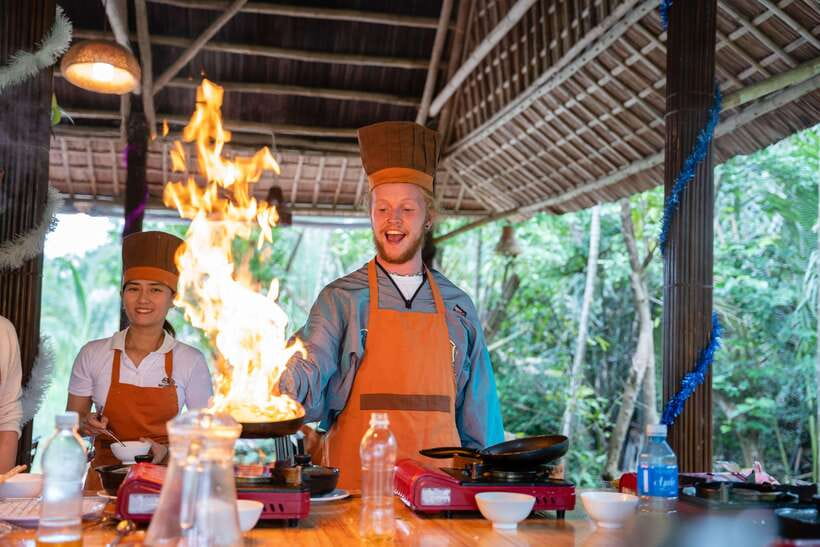 Mad Monkey Hoi An Cooking Class & Bamboo Boats - Participant Information