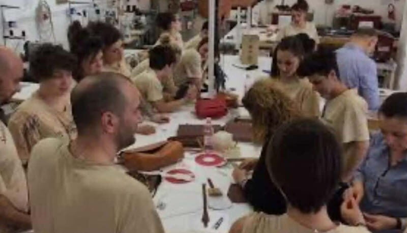 Made in Tuscany: Leather Craft, Local Wines & Outlet Finds - Who Should Book This Tour?