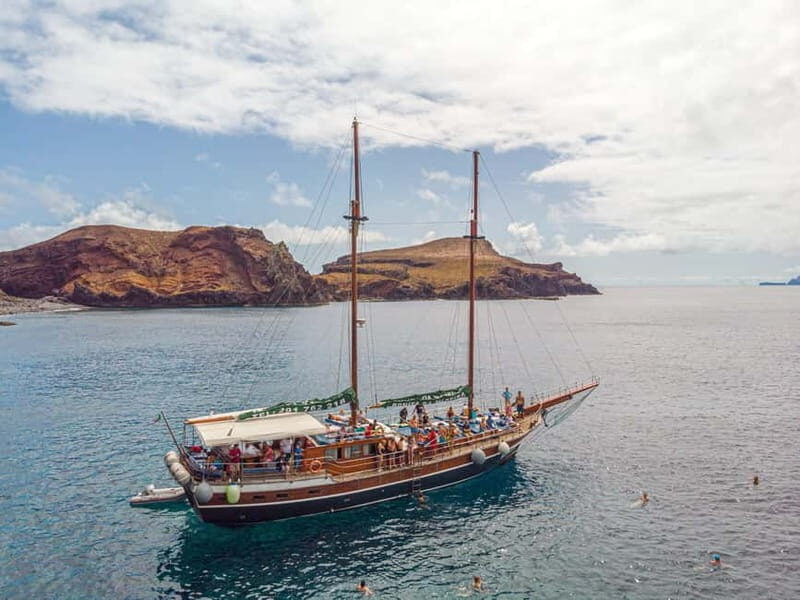 Madeira : 5 hour East Coast boat excursion - Exploring Madeira’s East Coast by Boat
