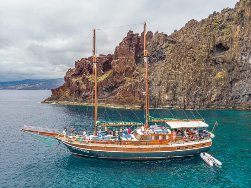 Madeira : 5 hour East Coast boat excursion - FAQ