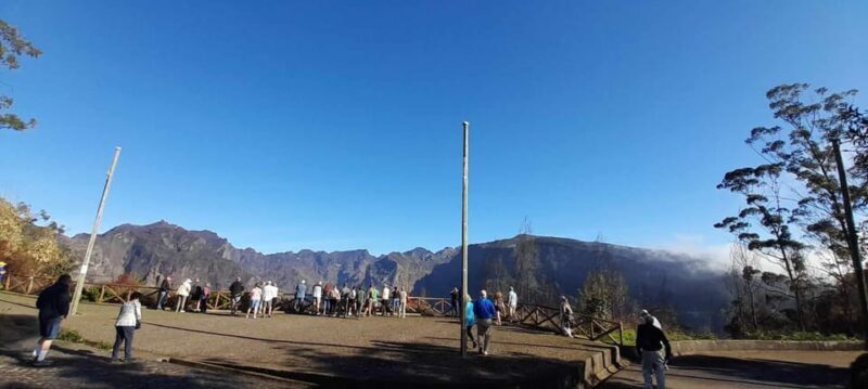 Madeira: Câmara de Lobos and Cabo Girão:Unforgettable adventure 4*4:duration3,5h - Practical Details and Value