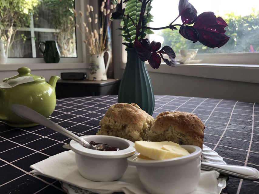 Madeira: Guided and Private Tour of Jasmine Tea House - Key Points