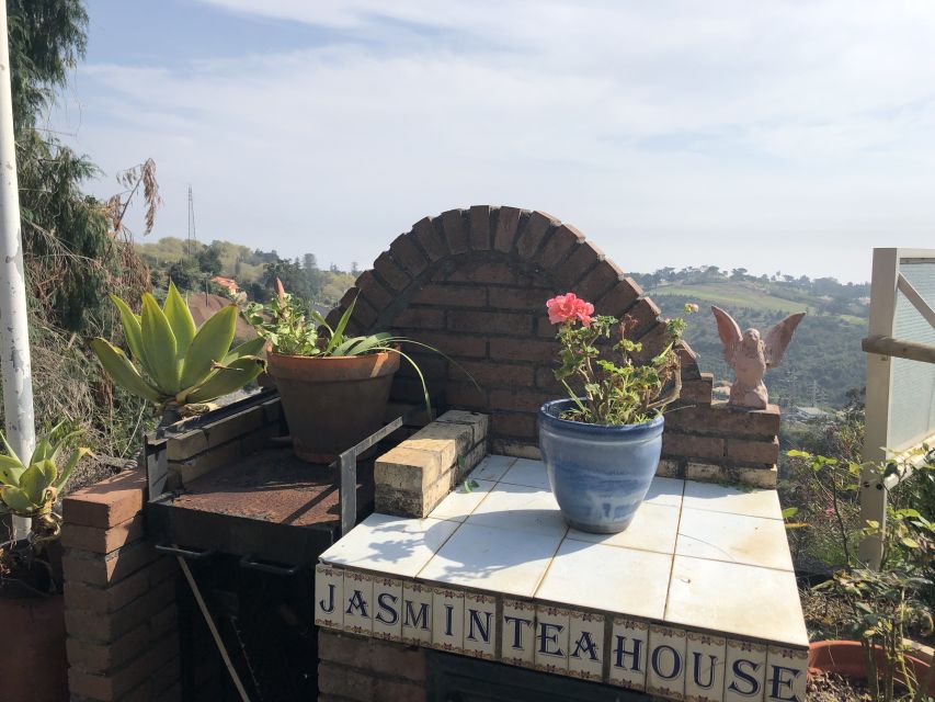 Madeira: Guided and Private Tour of Jasmine Tea House - Discovering Funchal and Curral Dos Romeiros