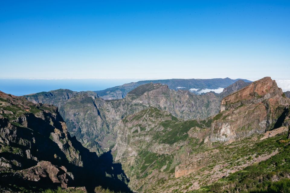 Madeira: Half-Day Pico Arieiro Jeep Tour - Experience Highlights