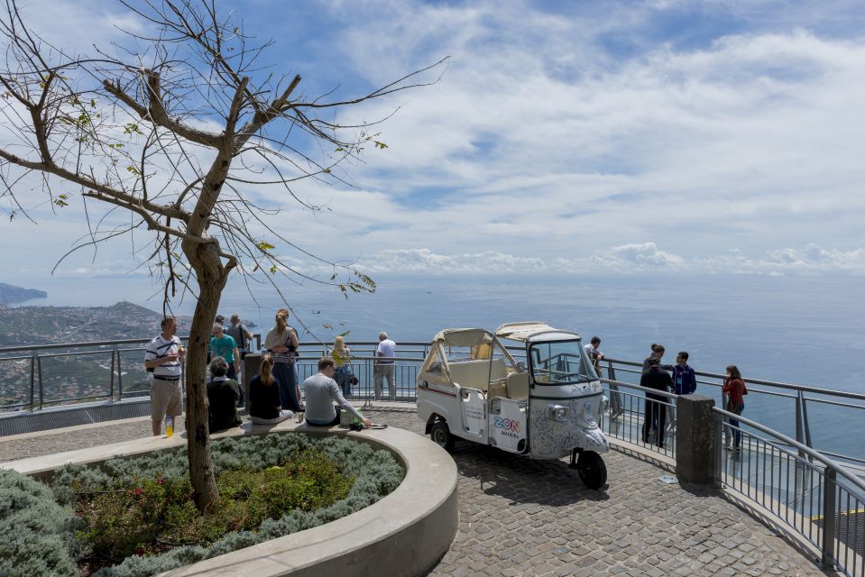 Madeira: Private Guided Cabo Girão Tour - Overview of the Tour Experience