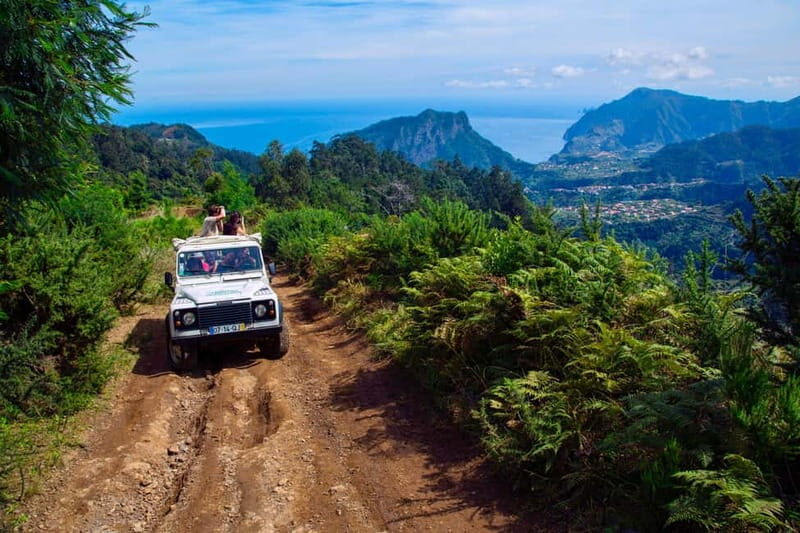 Madeira: Santana Jeep Safari and Balções Levada Walk - Key Points