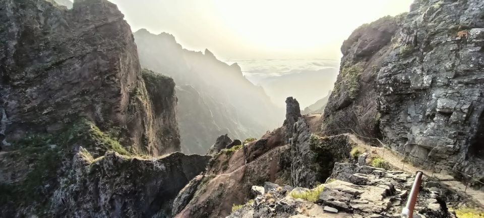 Madeira: Shuttle for Sunrise Hike at Pico Do Arieiro - Pricing and Duration