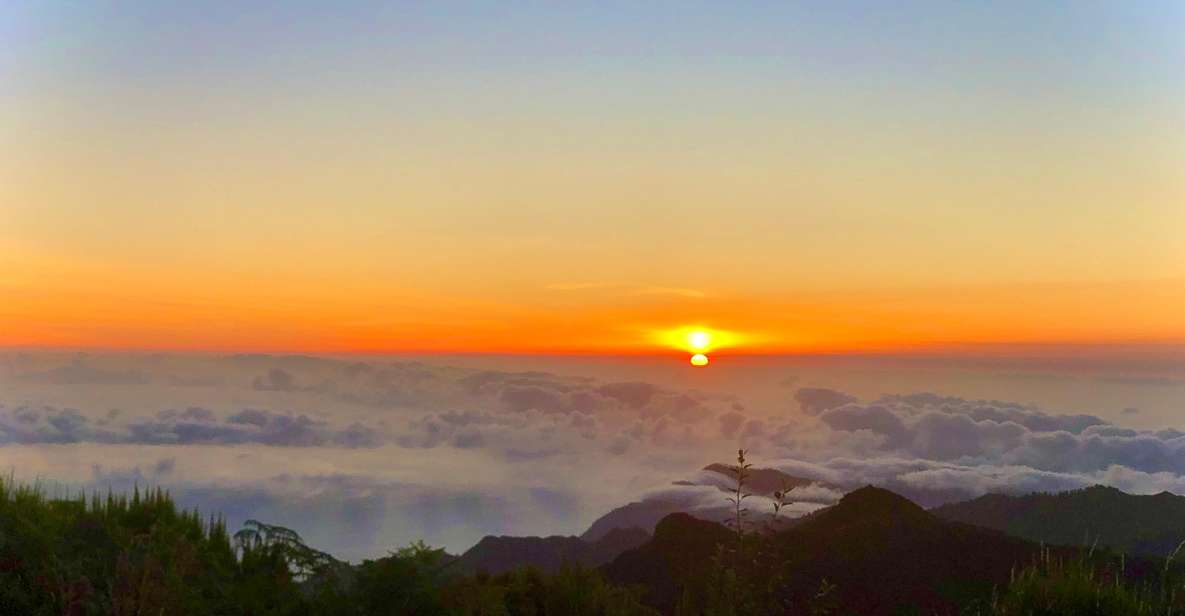 Madeira: Shuttle for Sunrise Hike at Pico Do Arieiro - Group Size and Language