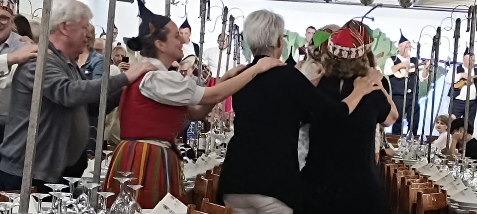 Madeira : Typical Evening With Folk Dancing Entertainment - Immersive Cultural Experience