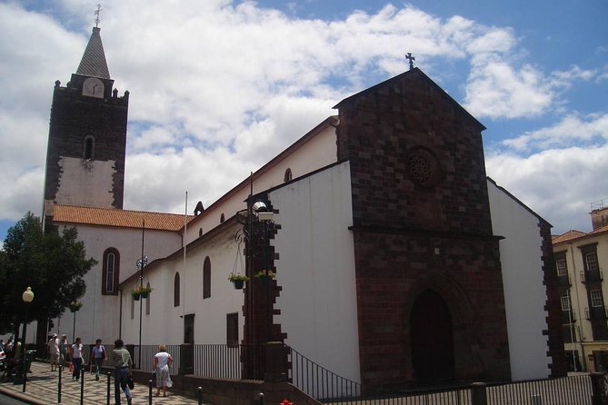 Madeira Wine Tasting and Funchal City Tour - Visiting a Historic Winery
