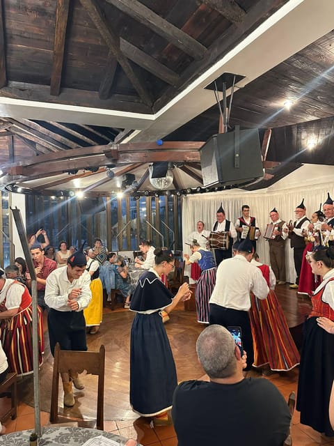 Madeira:TypicalShowFolklore Evening.included.Dinner transpt - Key Points