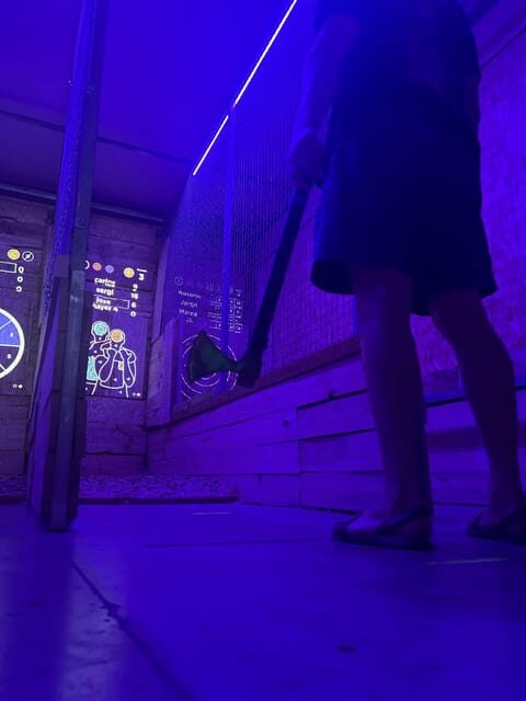 Madrid Atocha : Interactive Axe Throwing 1h - Authentic Feedback from Participants