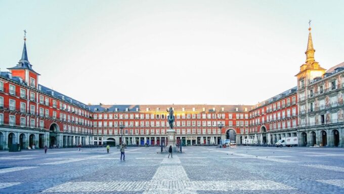 Madrid Audioguide - Travelmate App for Your Smartphone - Personal Recommendation