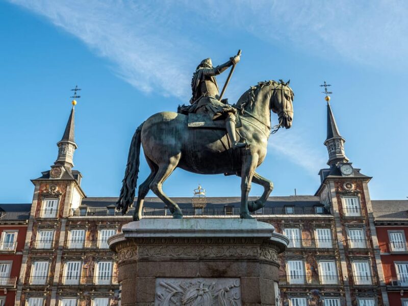 Madrid Bike Tour With Churros Plus Ham & Wine Tasting Option - Tour Features