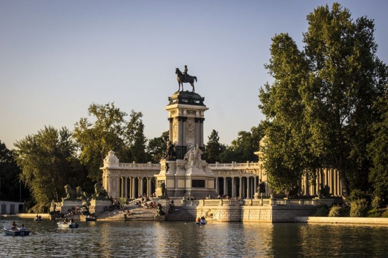 Madrid: Cibeles Rooftop & Retiro Park Guided Walking Tour - Key Points