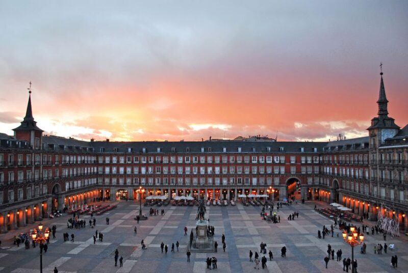 Madrid: City Highlights Guided Walking Tour - A Closer Look at the Itinerary