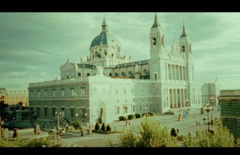 Madrid: City Tuk-Tuk Tour (3 Hours) - Guided Tour Experience