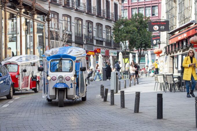 Madrid: Electric Tuk Tuk City Tour With Barrio De Las Letras - Discover Literary History of Spain